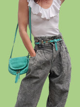 Charger l'image dans la galerie, Pantalon vintage Stella - En denim délavé gris noir. Taille XXL, 44, 46. Miss Tenessee. Made in France