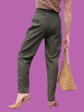 Charger l'image dans la galerie, Pantalon vintage Fiona - Vert à carreaux prince de Galles. Taille S, 36, 38. Aquarelle.