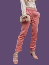 Charger l'image dans la galerie, Pantalon vintage Lucie - Velours côtelé rose à revers. Taille S, 36, 38