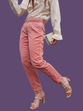 Charger l'image dans la galerie, Pantalon vintage Lucie - Velours côtelé rose à revers. Taille S, 36, 38