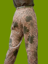 Charger l'image dans la galerie, Pantalon vintage Anasthasia - Velours côtelé fleuri kaki et marron. Taille M, 38, 40