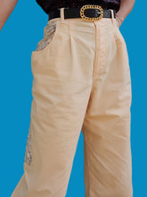 Charger l'image dans la galerie, Pantalon vintage Chloé - En coton abricot et revers contrastants. Taille M, 38, 40. Made in France