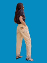 Charger l'image dans la galerie, Pantalon vintage Chloé - En coton abricot et revers contrastants. Taille M, 38, 40. Made in France