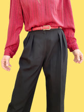Charger l'image dans la galerie, Pantalon vintage Sidonie - Noir à plis et revers. Taille S, 36, 38. Gérard Pasquier. Made in France