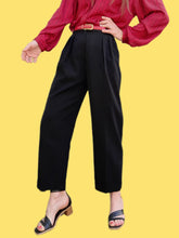 Charger l'image dans la galerie, Pantalon vintage Sidonie - Noir à plis et revers. Taille S, 36, 38. Gérard Pasquier. Made in France