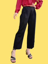 Charger l'image dans la galerie, Pantalon vintage Sidonie - Noir à plis et revers. Taille S, 36, 38. Gérard Pasquier. Made in France