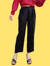 Charger l'image dans la galerie, Pantalon vintage Sidonie - Noir à plis et revers. Taille S, 36, 38. Gérard Pasquier. Made in France