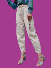 Charger l'image dans la galerie, Pantalon vintage Marguerite - Velours côtelé blanc cassé. Taille S, 36, 38. Made in Marocco
