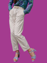Charger l'image dans la galerie, Pantalon vintage Marguerite - Velours côtelé blanc cassé. Taille S, 36, 38. Made in Marocco