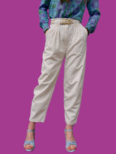 Charger l'image dans la galerie, Pantalon vintage Marguerite - Velours côtelé blanc cassé. Taille S, 36, 38. Made in Marocco