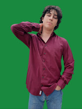 Charger l'image dans la galerie, Chemise "Seconde" Thomas - Violine uni. Taille M, 38, 40. Michael Kors. Modern Fit.