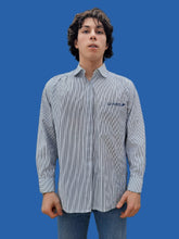 Charger l'image dans la galerie, Chemise vintage Martin - Blanc à rayures bleues à logo. Taille L, 40, 42. La poste. C. Bocage.