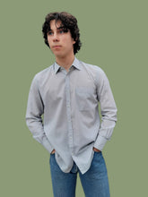 Charger l'image dans la galerie, Chemise vintage Mathieu - Logo brodé sur la manche. Taille M, 38, 40. Yves Saint Laurent.