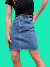 Charger l'image dans la galerie, Mini jupe vintage Linda - Denim. Taille M, 38, 40. Jm Well's