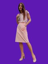 Charger l'image dans la galerie, Jupe crayon vintage Salomé - En coton rose et poches. Taille S, 36, 38. Grafity's Paris. Made in France.