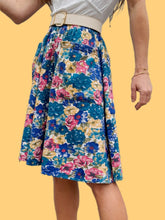 Charger l'image dans la galerie, Jupe vintage Emma - Coton fleuri bleu à poches. Taille XS, 34, 36. Maugin. Made in France.
