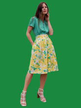 Charger l'image dans la galerie, Jupe vintage Caroline - Fleurie jaune boutonnée devant. Taille S, 36, 38. DM Paris.