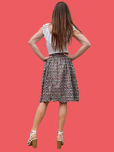 Charger l'image dans la galerie, Jupe vintage Claudia - Imprimé pois et visages Africains. Taille XS, 34, 36. Cacharel. Made in France.