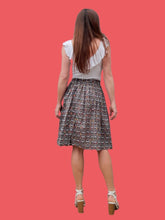 Charger l'image dans la galerie, Jupe vintage Claudia - Imprimé pois et visages Africains. Taille XS, 34, 36. Cacharel. Made in France.