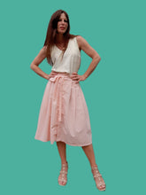 Charger l'image dans la galerie, Jupe vintage Astrid - Toute boutonnée en coton rose. Taille S, 36, 38. Miss Helen. Made in Italy