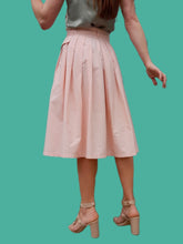 Charger l'image dans la galerie, Jupe vintage Astrid - Toute boutonnée en coton rose. Taille S, 36, 38. Miss Helen. Made in Italy