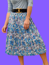 Charger l'image dans la galerie, Jupe vintage Célia - Plissée, fluide et fleurie. Taille M, 38, 40. Made in France.