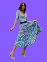 Charger l'image dans la galerie, Jupe vintage Célia - Plissée, fluide et fleurie. Taille M, 38, 40. Made in France.