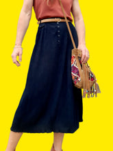 Charger l'image dans la galerie, Jupe vintage Marlène - En crêpe bleue marine. Taille L, 40, 42. Canda.