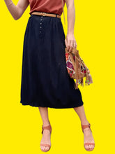 Charger l'image dans la galerie, Jupe vintage Marlène - En crêpe bleue marine. Taille L, 40, 42. Canda.