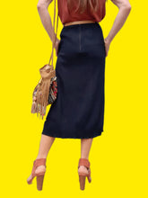 Charger l'image dans la galerie, Jupe vintage Marlène - En crêpe bleue marine. Taille L, 40, 42. Canda.