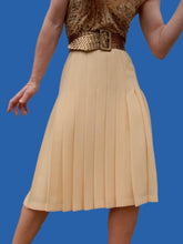 Charger l'image dans la galerie, Jupe vintage Anne Flore - Plissé permanent jaune. Taille XL, 42, 44. Louis Féraud