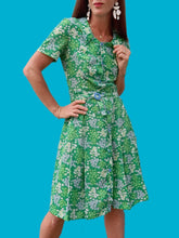 Charger l'image dans la galerie, Robe vintage Marcia - Fleurie verte, toute boutonnée. Taille S, 36, 38. Dennet Barry. Made in France.