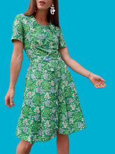 Charger l'image dans la galerie, Robe vintage Marcia - Fleurie verte, toute boutonnée. Taille S, 36, 38. Dennet Barry. Made in France.