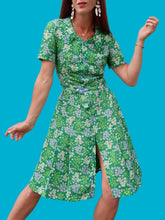 Charger l'image dans la galerie, Robe vintage Marcia - Fleurie verte, toute boutonnée. Taille S, 36, 38. Dennet Barry. Made in France.