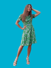 Charger l'image dans la galerie, Robe vintage Marcia - Fleurie verte, toute boutonnée. Taille S, 36, 38. Dennet Barry. Made in France.