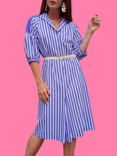 Charger l'image dans la galerie, Robe vintage Martha - A rayures bleues et blanches. Taille M, 38, 40. Elvi Couture. Made in Holland.