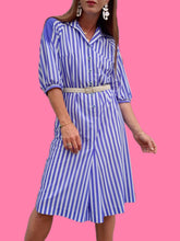 Charger l'image dans la galerie, Robe vintage Martha - A rayures bleues et blanches. Taille M, 38, 40. Elvi Couture. Made in Holland.
