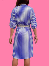 Charger l'image dans la galerie, Robe vintage Martha - A rayures bleues et blanches. Taille M, 38, 40. Elvi Couture. Made in Holland.