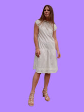 Charger l'image dans la galerie, Robe vintage Héloïse - Col Victorien brodé écru. Taille S, 36, 38.