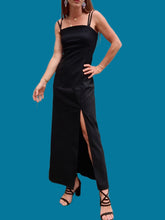 Charger l'image dans la galerie, Longue robe "Seconde" Amanda - Bustier noir et fente. M, 38, 40. Orsay.