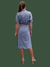 Charger l'image dans la galerie, Robe chemise vintage Liliane - Bleu glacier, boutonnée. Taille L, 40, 42. Jean Bailly. Made in France.