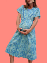 Charger l'image dans la galerie, Robe vintage Léanne - Maternité. Carreaux et fleurs anis. Taille M, 38, 40. Péro. Made in France.