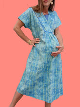 Charger l'image dans la galerie, Robe vintage Léanne - Maternité. Carreaux et fleurs anis. Taille M, 38, 40. Péro. Made in France.