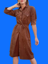 Charger l'image dans la galerie, Robe vintage Célia - Peau de pêche marron. Taille S ou 36, 38. Made in France.
