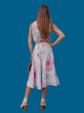 Charger l'image dans la galerie, Robe vintage Marjorie - Fleurs abstraites pastels. Coton. Taille M, 38, 40. C&A. Made in Belgium.