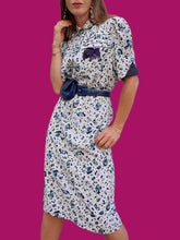 Charger l'image dans la galerie, Robe vintage Charlotte - Fleurie blanche et bleue. Taille M, 38, 40. Made in France.