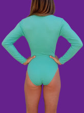 Charger l'image dans la galerie, Body Amélina - Vert. Col cranté. Taille S, 36, 38. Maremoto. Made in Italy.