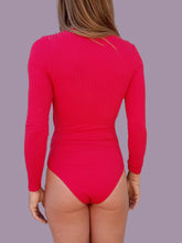 Charger l'image dans la galerie, Body vintage Lisa - Côtelé rouge, cœur croisé. Taille XS, 34, 36.
