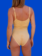 Charger l'image dans la galerie, Body Sandrine - Jaune à superposition. Taille S, 36, 38. Bonnet C. Pétra. Made in Italy