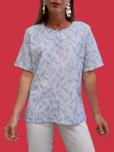 Charger l'image dans la galerie, Blouse vintage Molly - Fleuri parme. Taille XL, 42, 44.